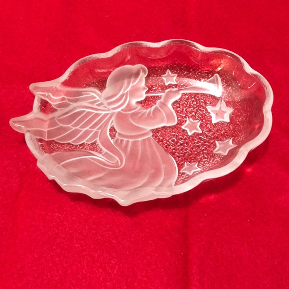 Mikasa Crystal Angel Song Vintage Frosted Dish - Picture 1 of 2
